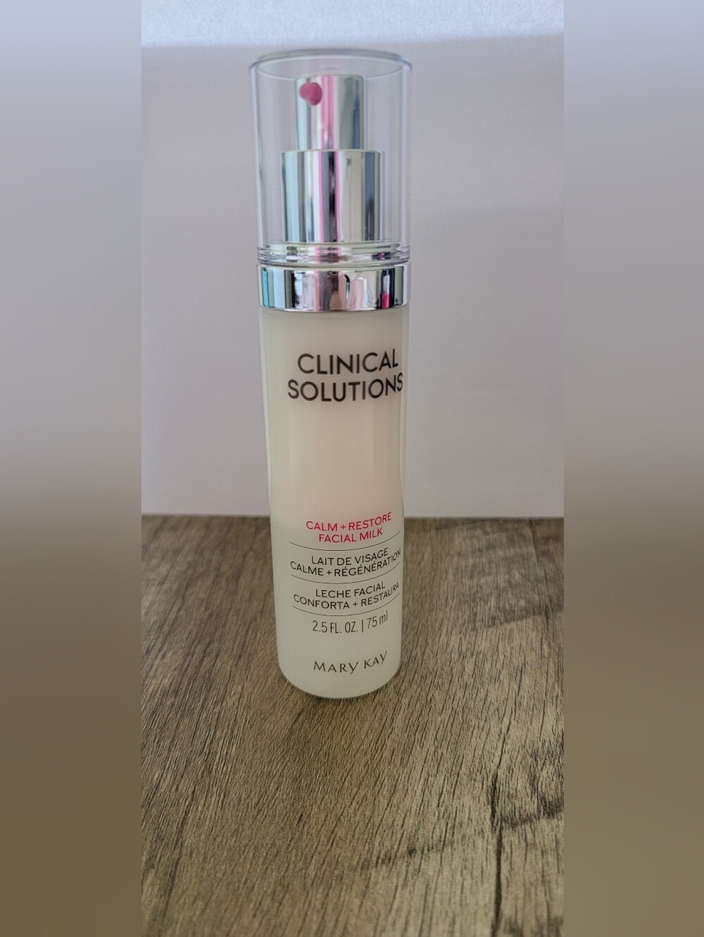 Mary Kay Clinical Solutions Calm + Restore Facial Milk - White with Silver Pump